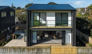 Exterior - Modern Bach (Waihi Beach)