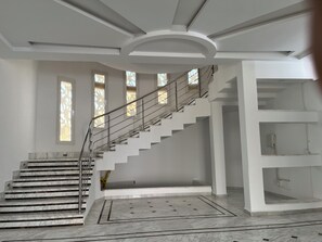 Interior - Villa The Crown  (Ariana)