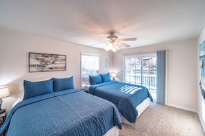 3 habitaciones, tabla de planchar con plancha y cuna de viaje