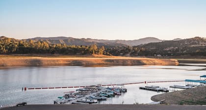 Relax at our Charming Lake Casita at Lake Nacimiento <3 Oak Shores Amenities