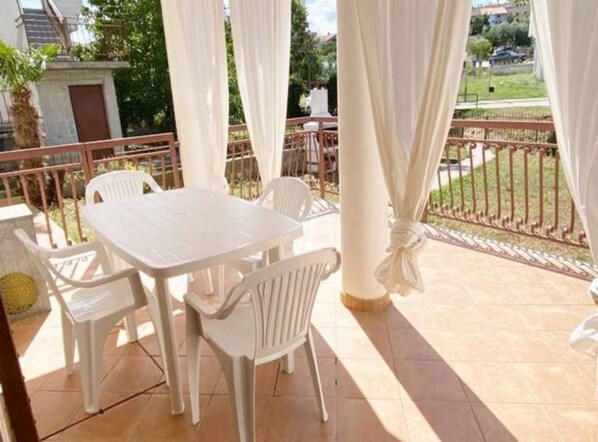 Apartment | Balcony