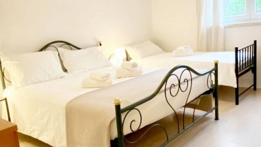 Cosy Apartment With View