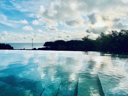 CIMA DEL MAR #3 - Cozy upstairs condo w/ ocean view and private balcony