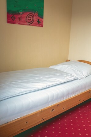 Chambre simple | Bureau, espace de travail pour ordinateurs portables