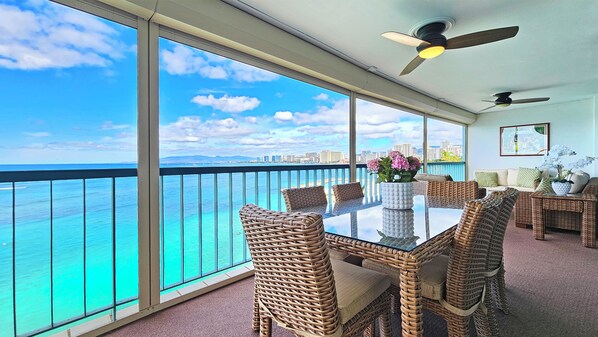 Outdoor dining - Oceanfront Spacious Condo Sleeps 3 Stunning Ocean, Tropical Beach and Bay Views (Honolulu)