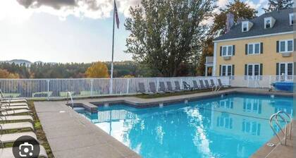 Cozy resort in awesome Bethel with AC, fitness room, WiFi
