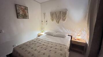 1 bedroom, WiFi, bed sheets