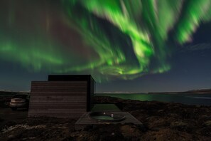 Bústaður - heitur pottur - sjávarsýn | Verönd/útipallur