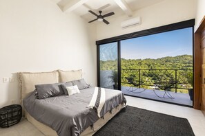 3 chambres, fer et planche à repasser, Wi-Fi gratuit, draps fournis