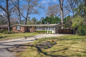 Exterior - Spacious 3-bed/3-bath home close to Bruce's Field! (Aiken)