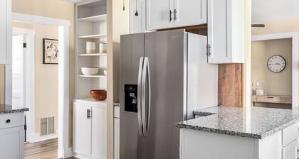 Spacious 3-bed/3-bath home close to Bruce's Field!