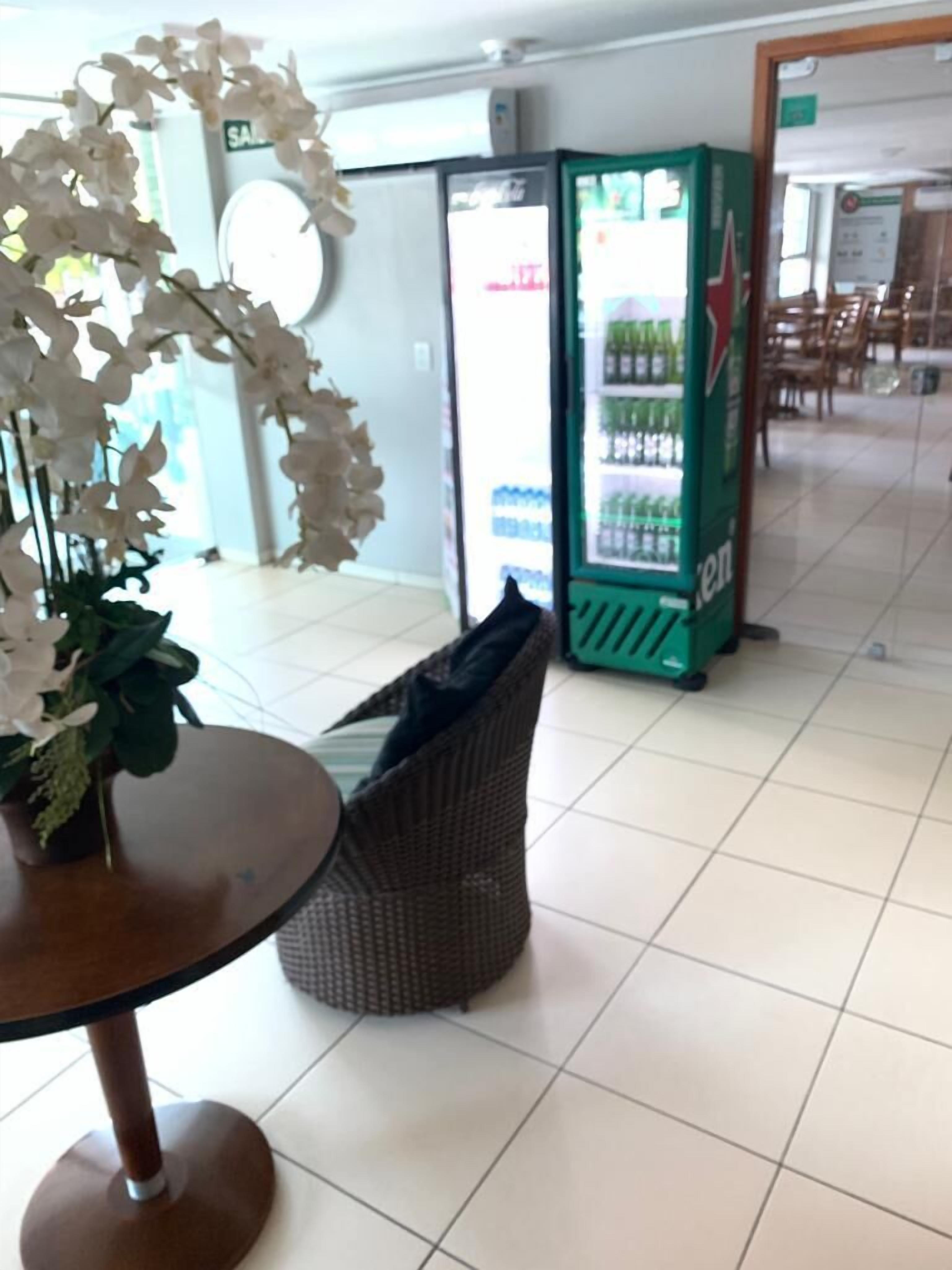 Foto - Melhores Flats - Maravilhosa varanda frente ao mar