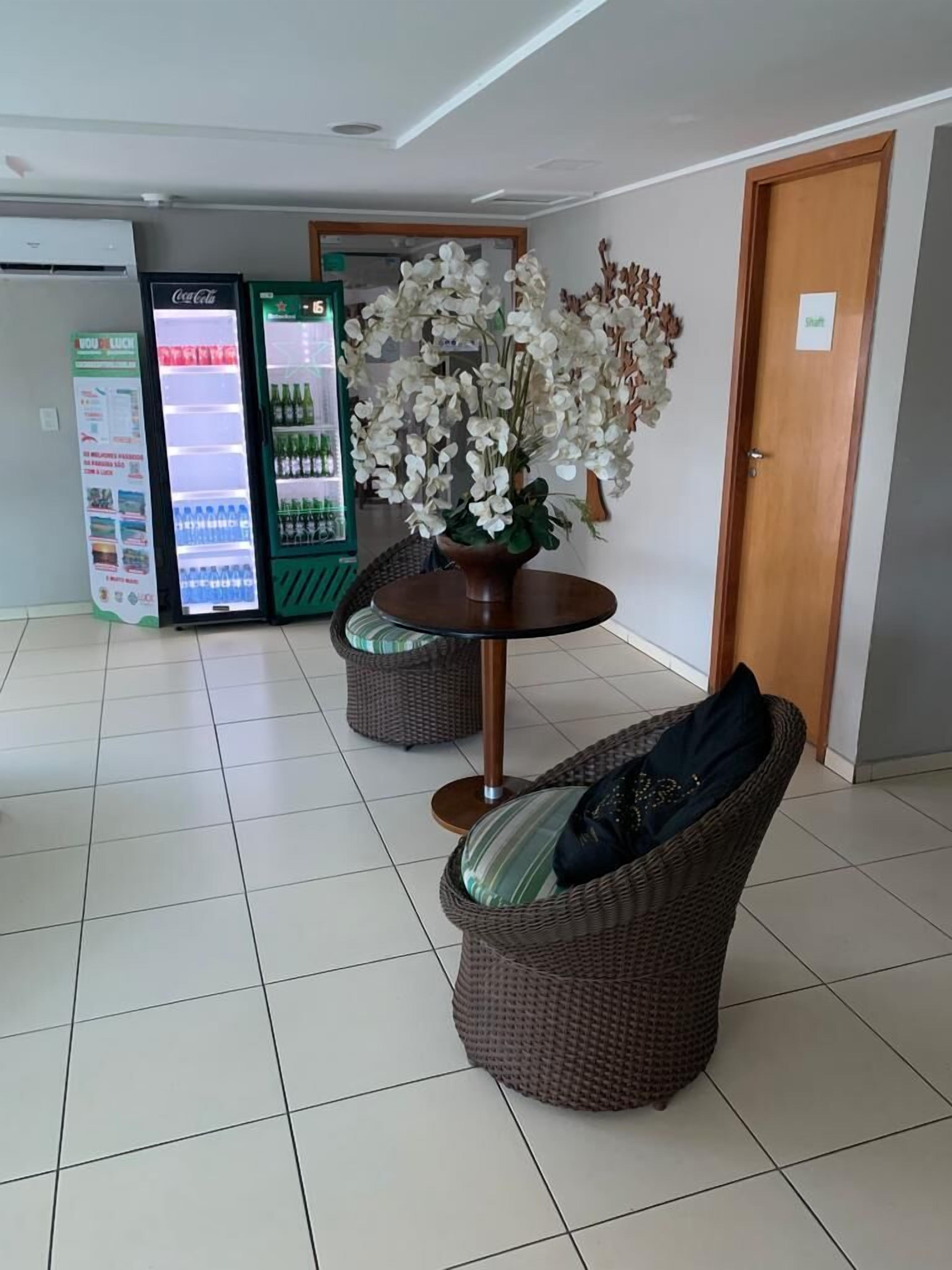 Foto - Melhores Flats - Maravilhosa varanda frente ao mar