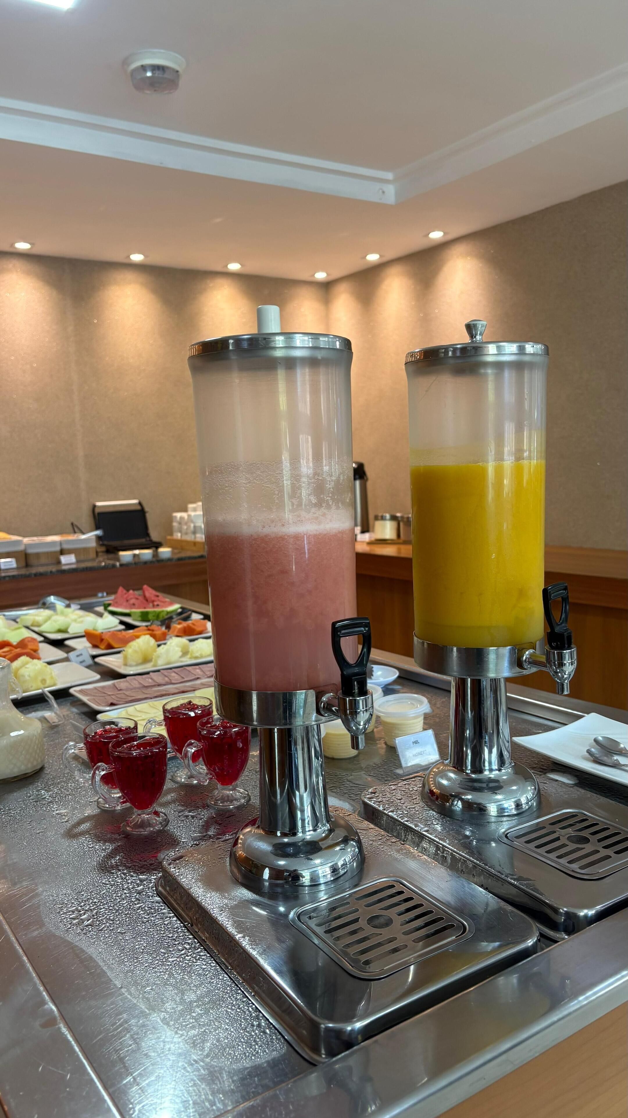 Foto - Melhores Flats - Maravilhosa varanda frente ao mar