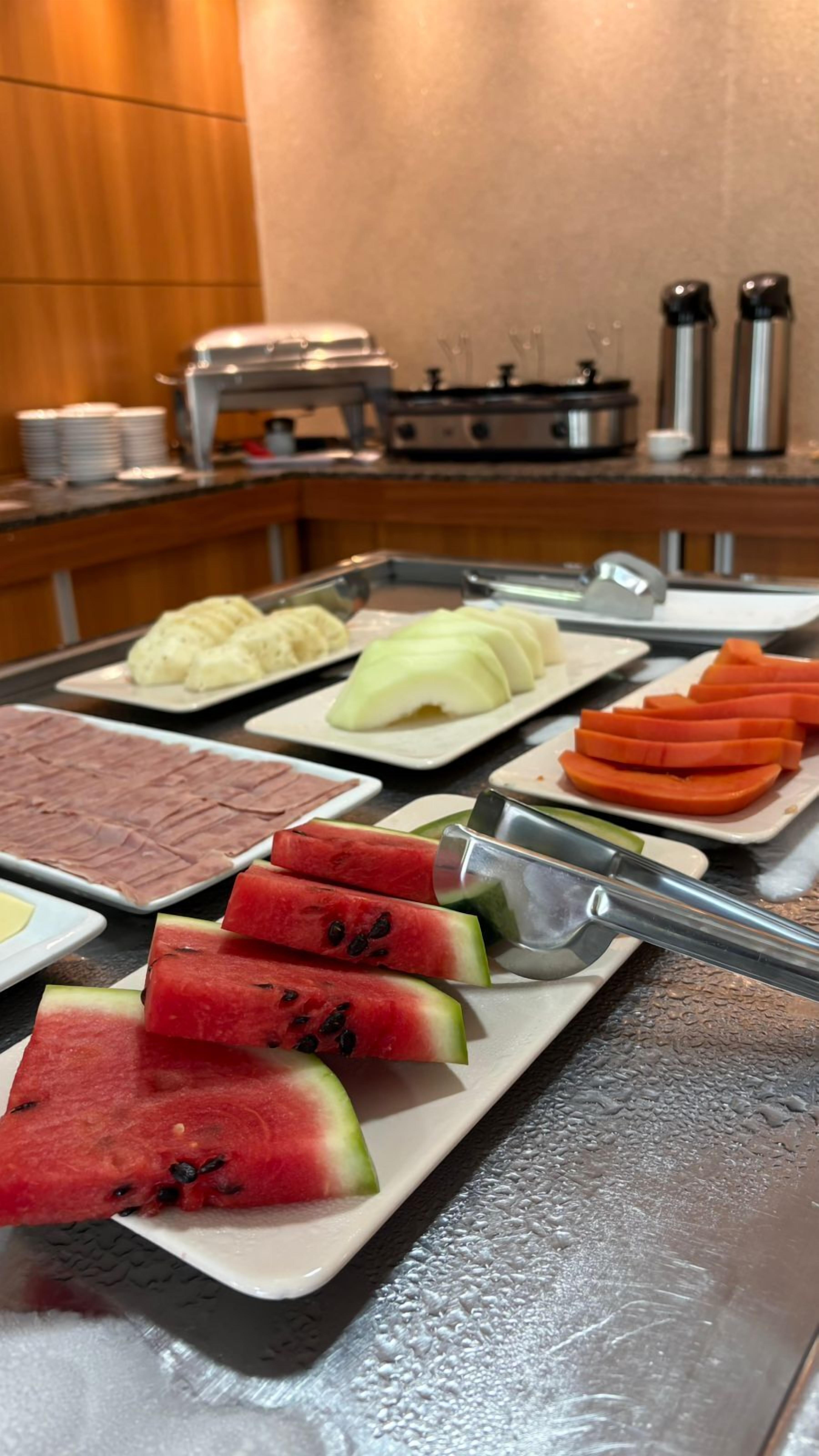 Foto - Melhores Flats - Maravilhosa varanda frente ao mar