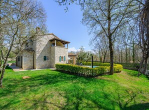 Villa | Exterior - Villa in Banki With Private Pool Near Marea Beach (Tinjan)