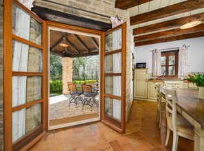 Villa | Reception - Villa in Banki With Private Pool Near Marea Beach (Tinjan)