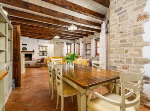 Villa | Dining - Villa in Banki With Private Pool Near Marea Beach (Tinjan)