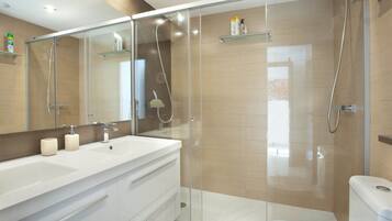 Apartment | Bathroom | Hair dryer