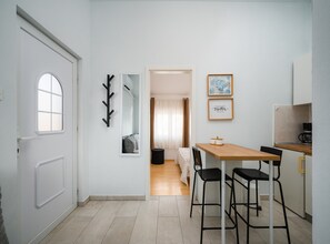 Apartment | Dining