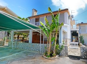 Exterior - Comfortable Apartment With Terrace (Porec)