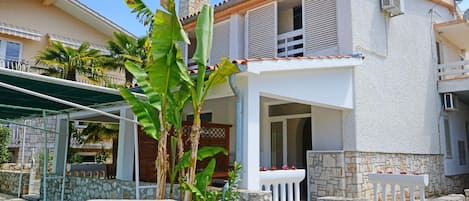 Apartment | Exterior