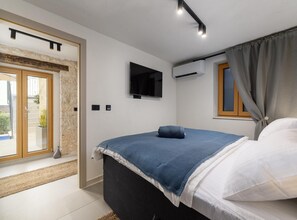 Villa | 2 bedrooms, iron/ironing board - Beautiful Apartment With View (Porec)