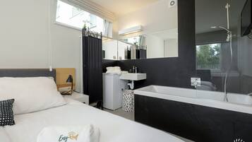 Apartment | 1 bedroom, individually furnished, iron/ironing board