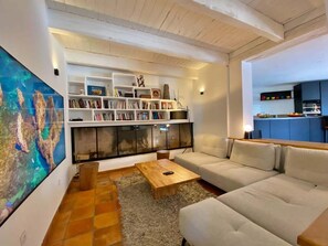 Tv och eldstad
