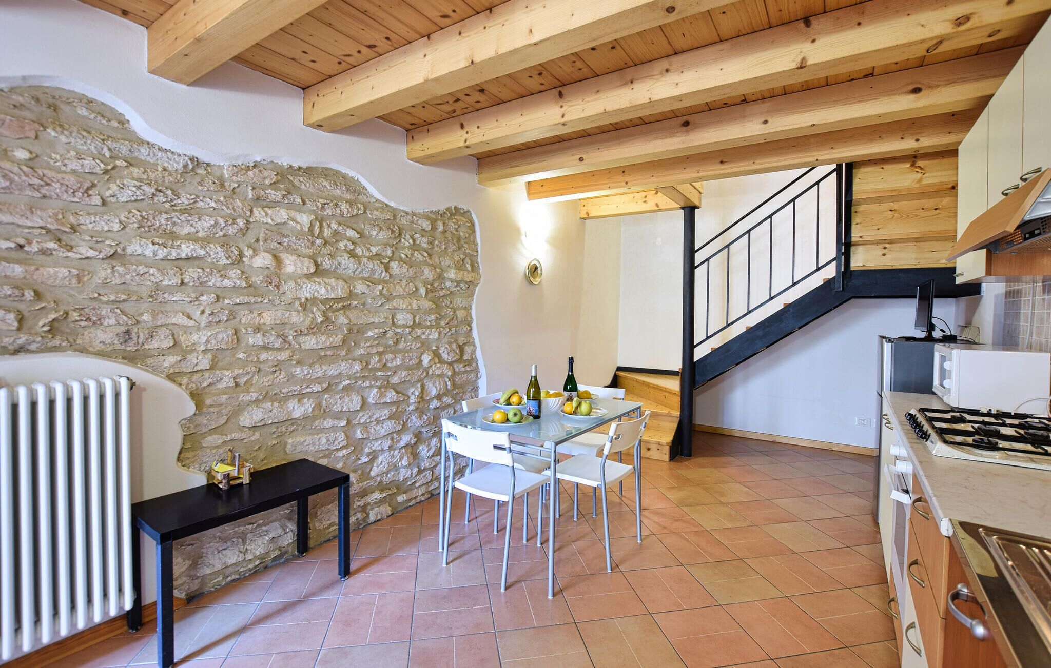 Fridge, stovetop, coffee/tea maker