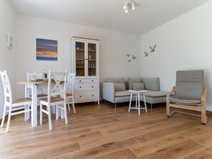 Apartment | Living room