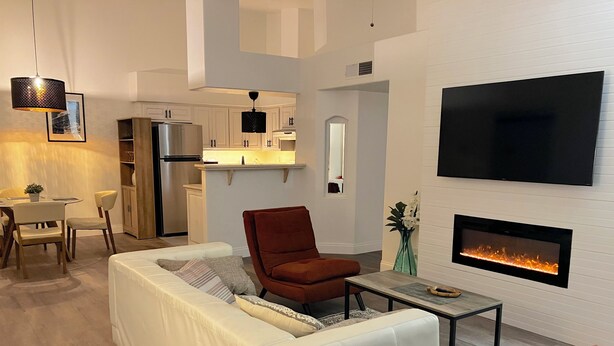 Unclassified image, 1 of 20, button - Contemporary luxurious Condo with Mountain View’s in Henderson . WiFi, Roku TV.  (Henderson)