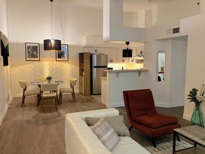 Fernseher, Kamin