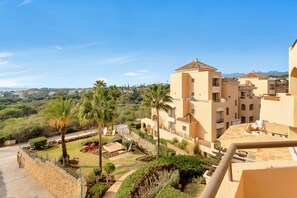 Exterior - Charming Villa With Terrace (Marbella)