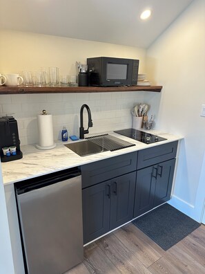 Micro-ondes, plaque de cuisson