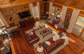 Living area - Charming 2 bedroom cabin w/loft on White Ash Lake (Balsam Lake)