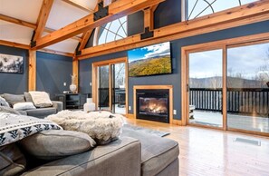 Unclassified image, 5 of 61, button