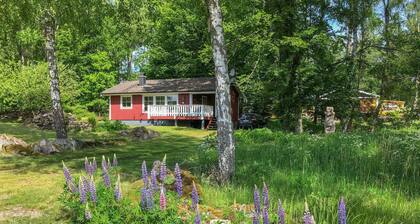 Lovely home in Backaryd with lake view