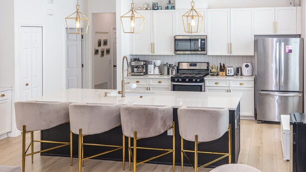 Private kitchen - Luxury Family Escape ● Library ●Near Disney (Windermere)
