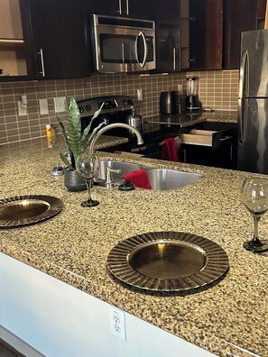 電子レンジ、オーブン、コンロ、食器洗い機