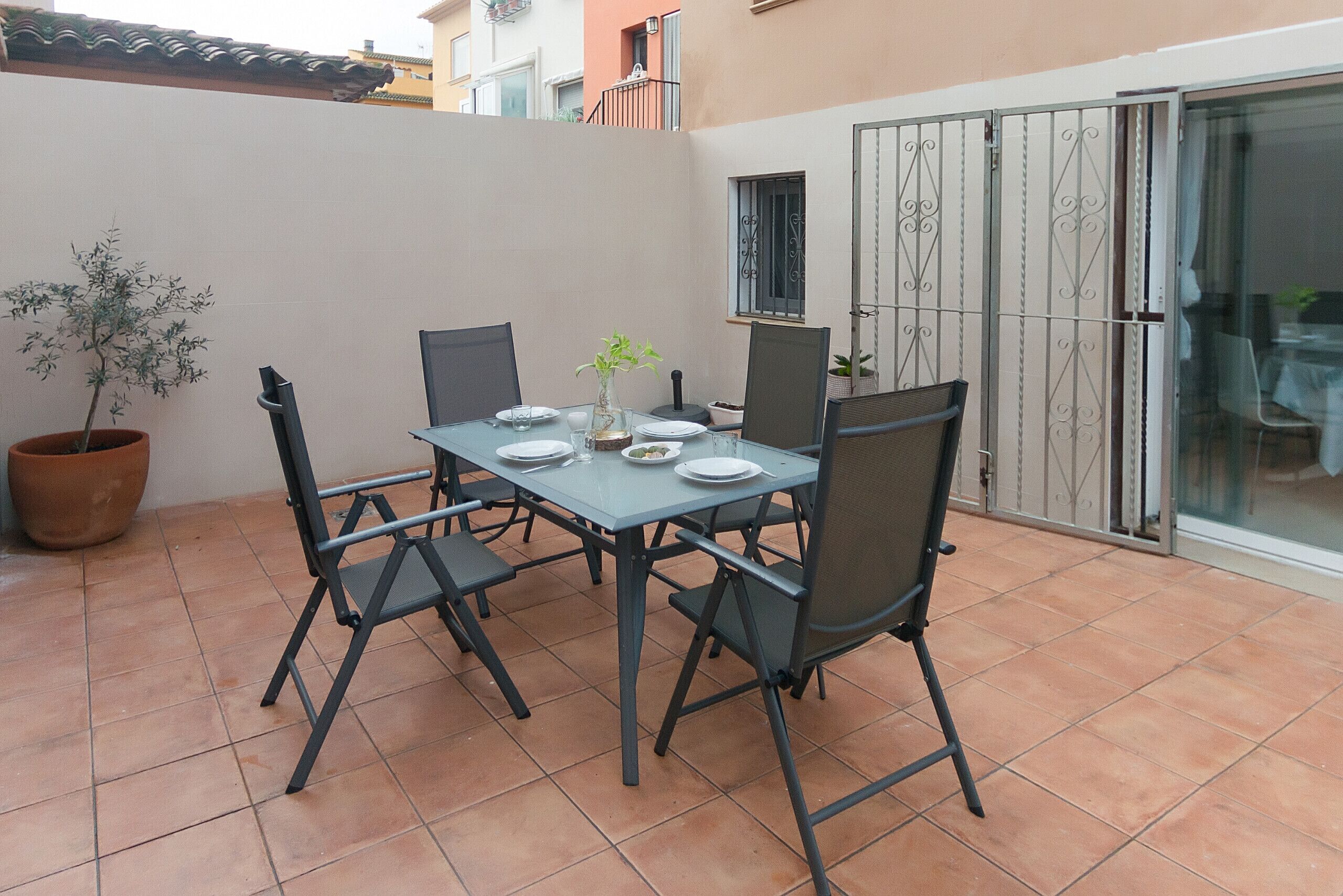 屋外ダイニングエリア