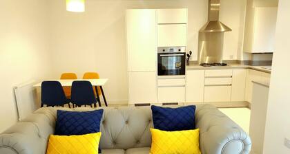 Beautiful 2-bed Apartment in Greenhithe, Bluewater, Free parking space