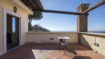 Classic Double Room, Balcony, Valley View | 1 bedroom, minibar, in-room safe, iron/ironing board