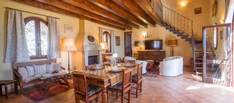 Gorgeous home in Menfi with WiFi