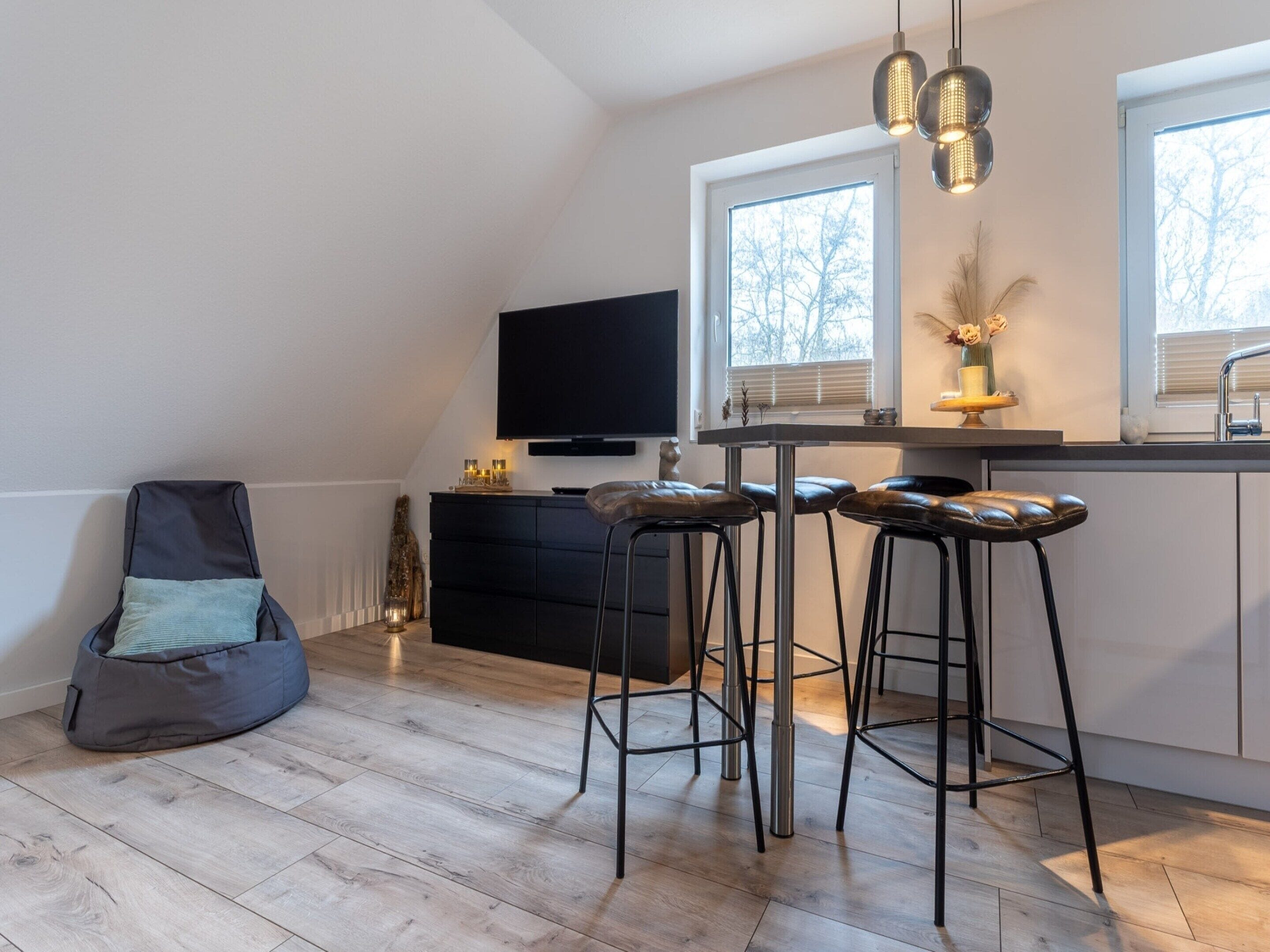 Apartment | Dining