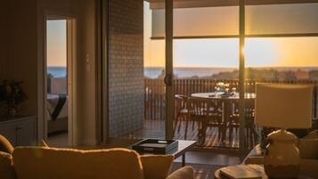 Smart TV, books, music library, stereo