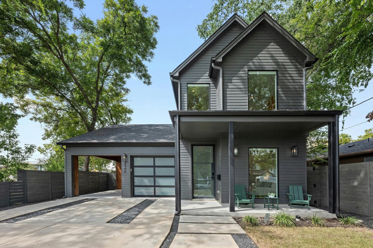 Photo 6 of Luxury Escape in Austin’s Iconic Bouldin Creek Perfect Location + Private Pool!