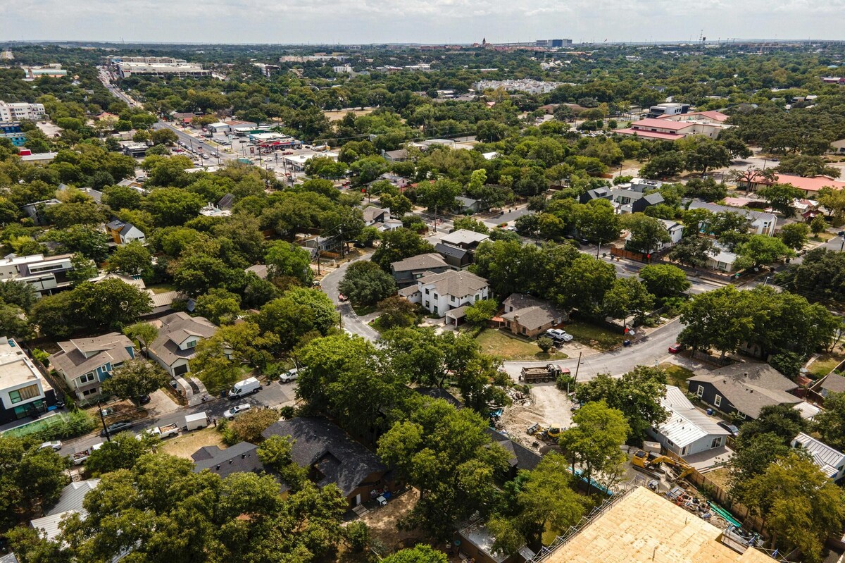 Photo 41 of Luxury Escape in Austin’s Iconic Bouldin Creek Perfect Location + Private Pool!