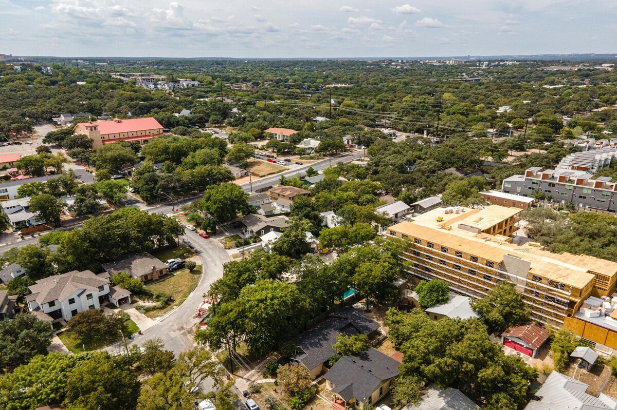 Photo 43 of Luxury Escape in Austin’s Iconic Bouldin Creek Perfect Location + Private Pool!