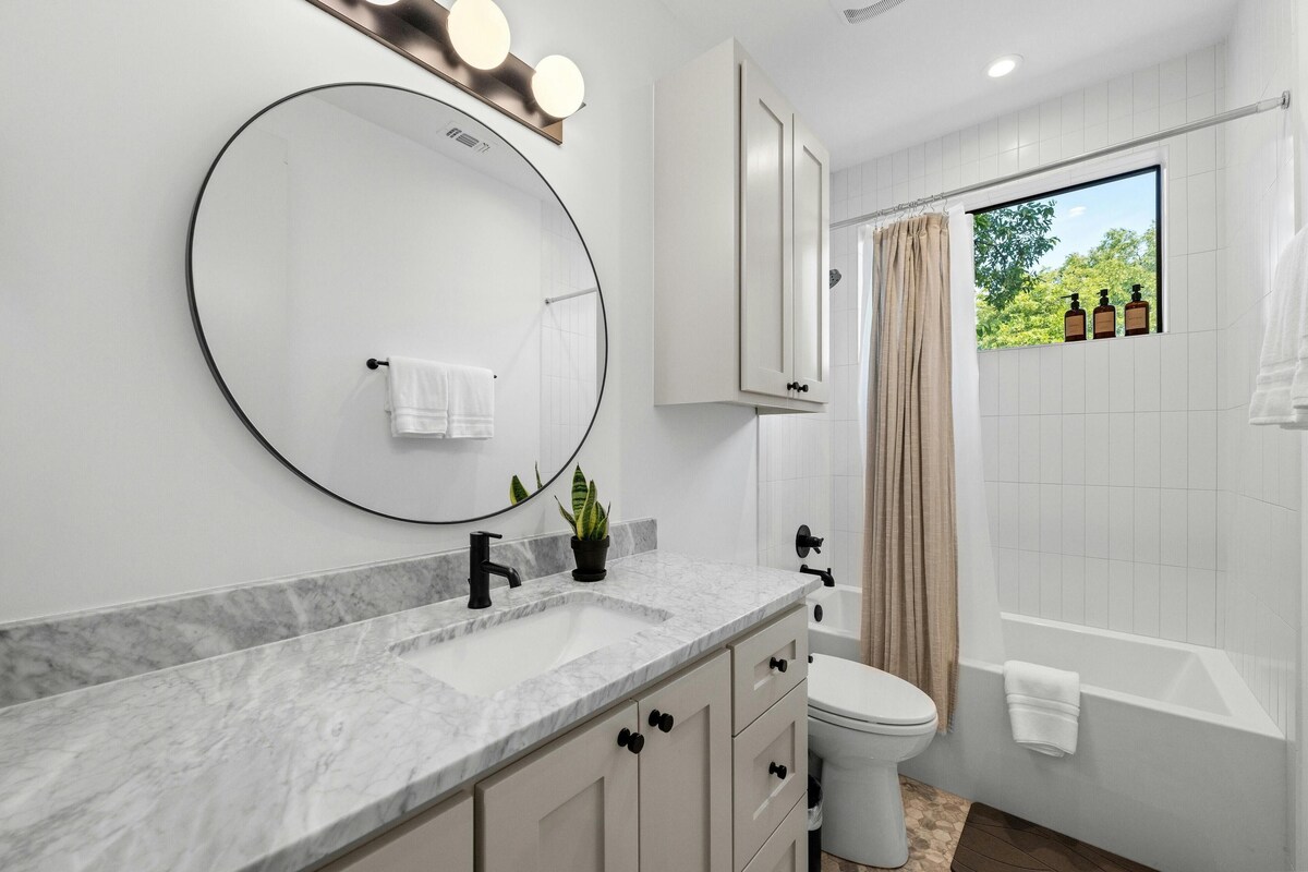 Photo 25 of Luxury Escape in Austin’s Iconic Bouldin Creek Perfect Location + Private Pool!